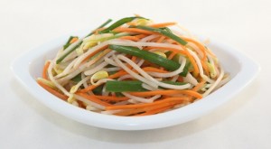 Pickled Bean Sprouts (Dua Gia) | recipe from runawayrice.com