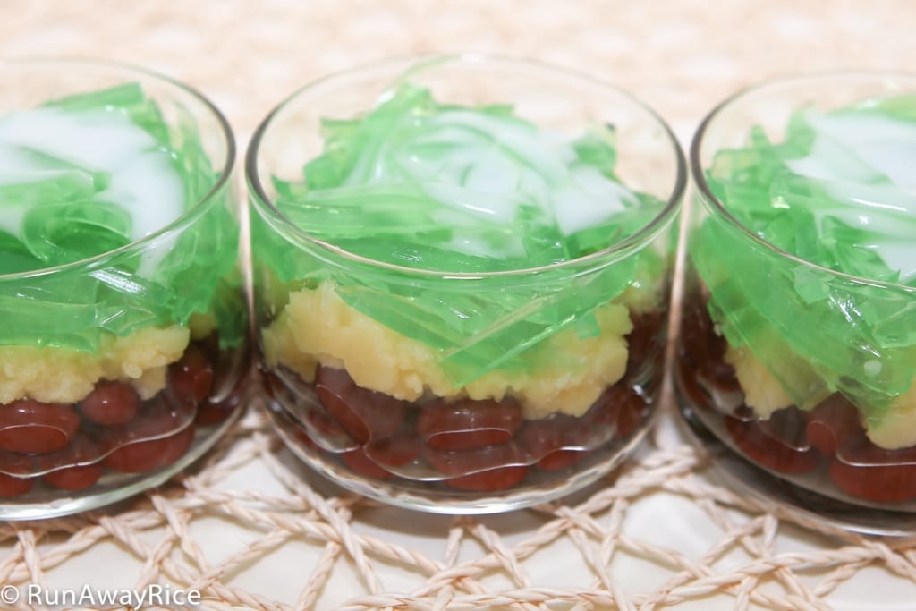 Three Color Dessert--super easy, super delicious! | recipe from runawayrice.com