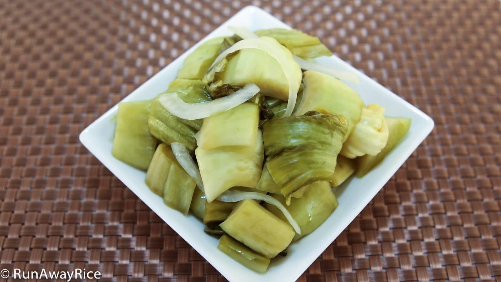 Pickled Mustard Greens (Dua Cai Chua) - RunAwayRice