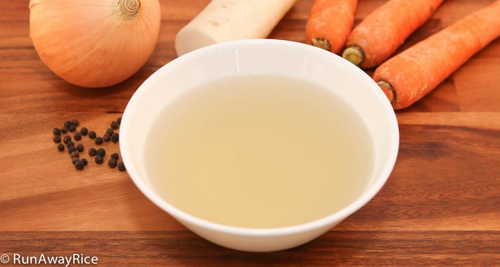 Homemade Chicken Stock--super simple and super tasty!