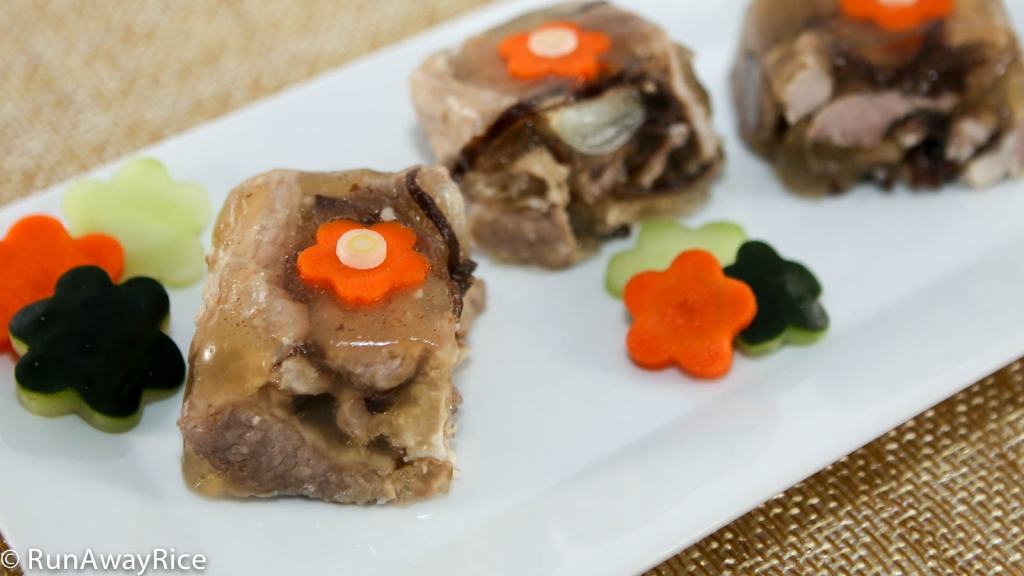 A savory meat jelly made with pork and wood ear mushrooms.