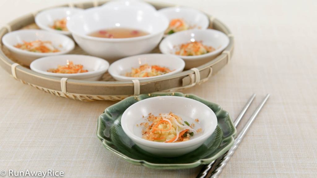 Savory Steamed Rice Cakes with Toasted Shrimp | recipe from runawayrice.com