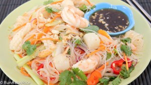 A refreshing noodle salad loaded with seafood!