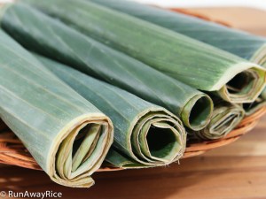 Essential steps for cleaning banana leaves before using in cooking | runawayrice.com