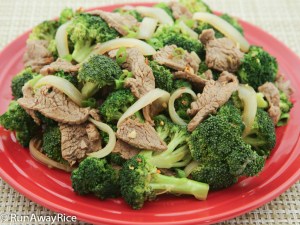 5-Spice Beef and Broccoli-Simply amazing and healthy! | recipe from runawayrice.com