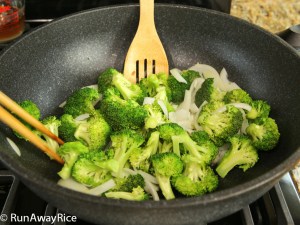 5-Spice Beef and Broccoli: Stir-Frying the Veggies | recipe from runawayrice.com