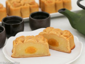 Better than store-bought! Wow your family and friends by making these Mooncakes with Salted Egg Yolks | runawayrice.com