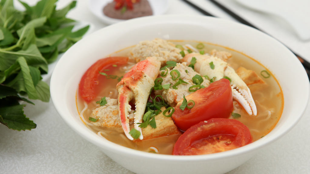 Crab Noodle Soup (Bun - RunAwayRice