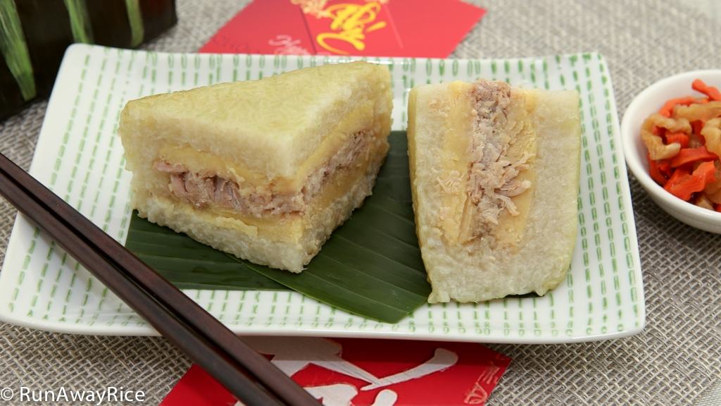 Square Sticky Rice and Mung Bean Cakes (Banh Chung) - Scrumptious Lunar New Year Cakes | recipe from runawayrice.com