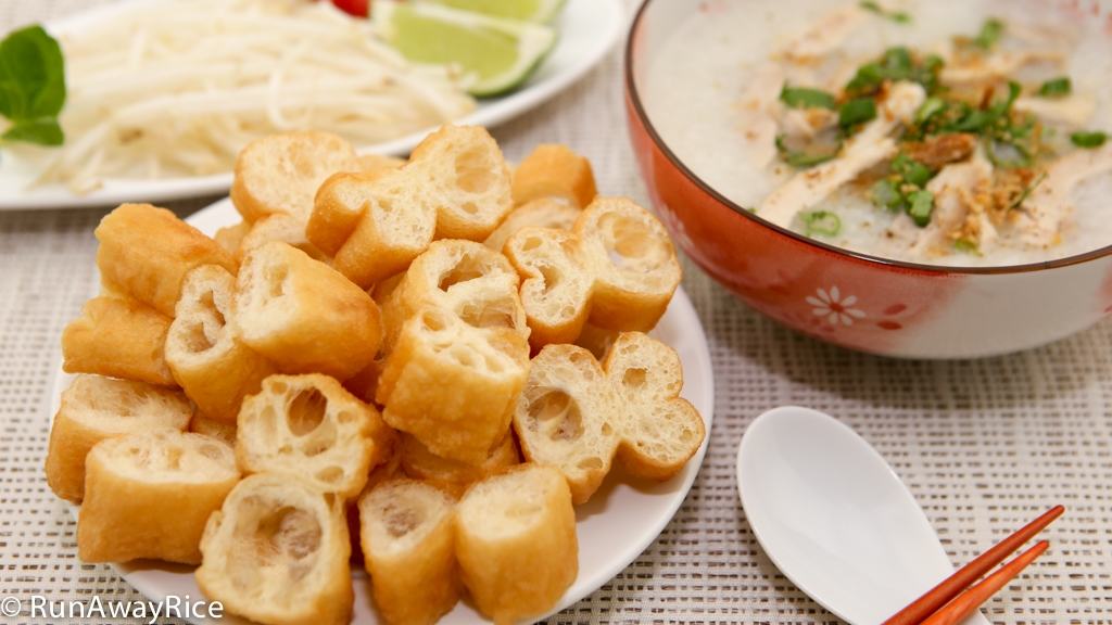 Scrumptious Fried Breadsticks (Dau Chao Quay / Youtiao / Patongka) with Chicken Congee - the perfect comfort meal! | recipe from runawayrice.com