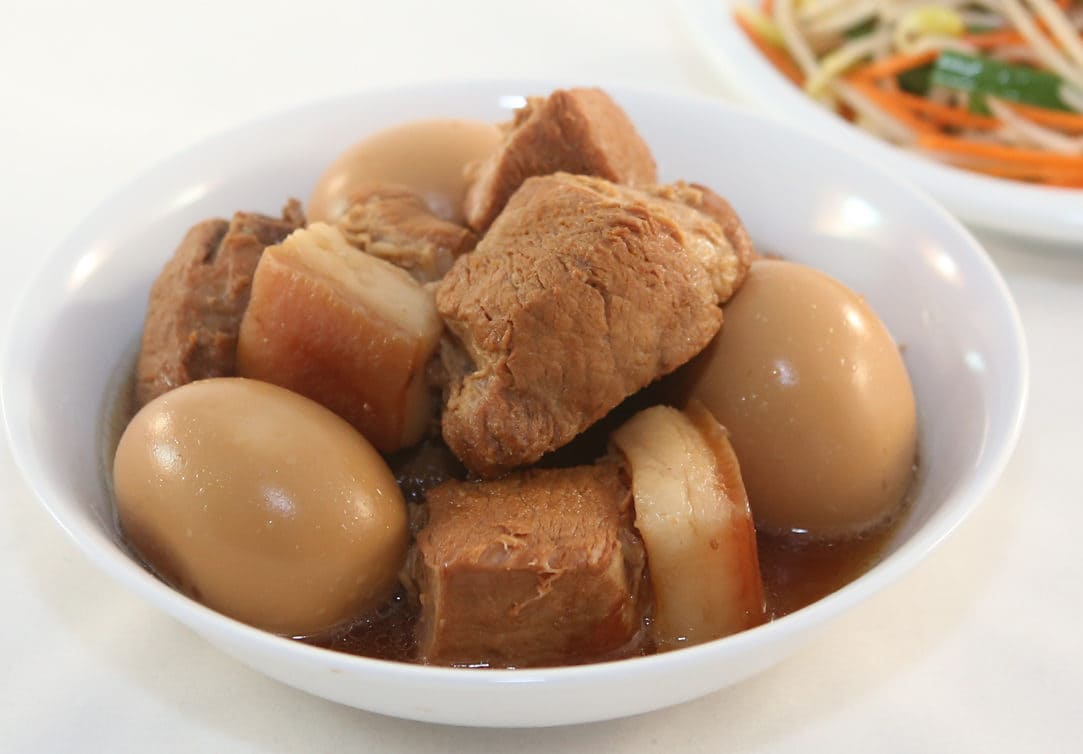 CocaCola Braised Pork and Eggs (Thit Kho Trung) RunAwayRice