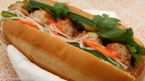 Vietnamese Meatball (Xiu Mai) Sandwich - a banh mi to try! | recipe from runawayrice.com