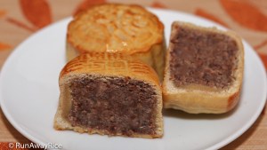 Essential Guide for Making Mooncakes (Banh Trung Thu) with Recipes | from runawayrice.com
