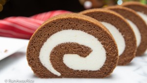 Chocolate Roll Cake (Banh Cuon Chocolate) - Bakery-Style Recipe! | recipe from runawayrice.com
