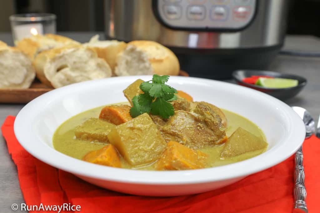 Instant Pot Chicken Curry (Ca Ri Ga) - Yummy Vietnamese-Style Curry Made Easy in the Instant Pot Recipe | recipe from runawayrice.com