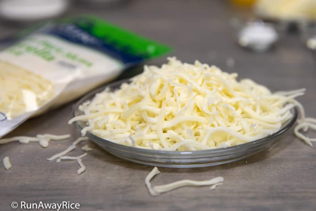 Cheese Bread - Mozzarella Cheese Recipe | recipe from runawayrice.com