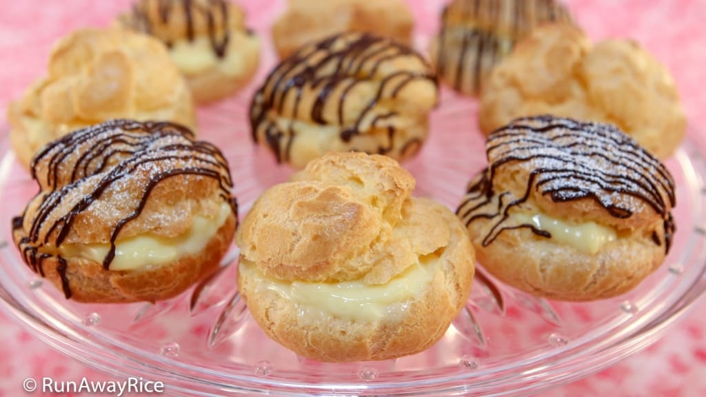 Cream Puffs (Banh Choux / Banh Su Kem) - Homemade Puff Pastry Filled with Sweet Custard Filling | recipe from runawayrice.com