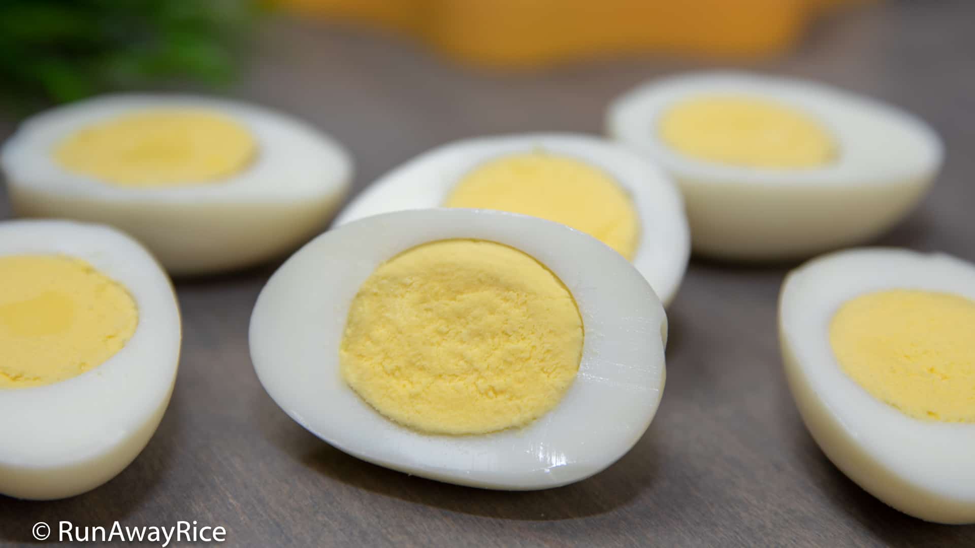 http://runawayrice.com/wp-content/uploads/2019/02/Instant-Pot-Hard-Boiled-Eggs-Recipe-Card.jpg