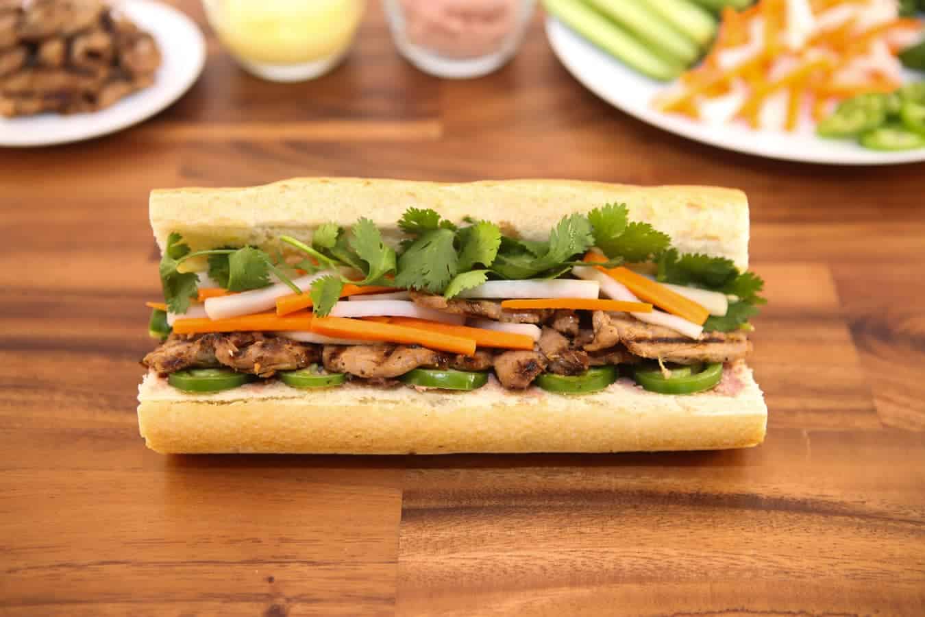 Grilled Pork Sandwich (Banh Mi Thit Nuong) | recipe from runawayrice.com