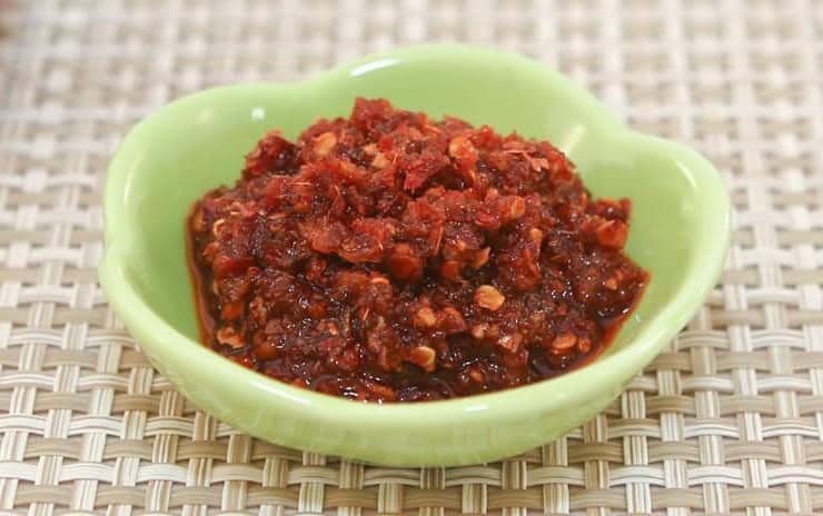 Satay Chili Paste (Ot Sa Te) - Spicy Good! | recipe from runawayrice.com