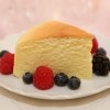 Cotton Cheesecake / Japanese Cheesecake - Unique cake is a cross between a sponge cake and cheesecake and absolutely heavenly! | recipe from runawayrice.com