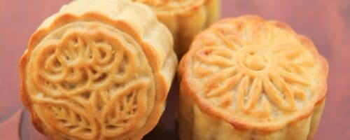 So beautiful and so scrumptious, these mooncakes are easy to make!