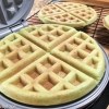 Pandan Waffles (Banh Kep La Dua) - Super Easy Recipe! | recipe from runawayrice.com