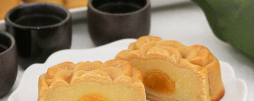 Better than store-bought! Wow your family and friends by making these Mooncakes with Salted Egg Yolks | runawayrice.com