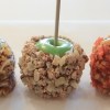 Deliciously Unique Asian-Inspired Caramel Apples | recipe from runawayrice.com