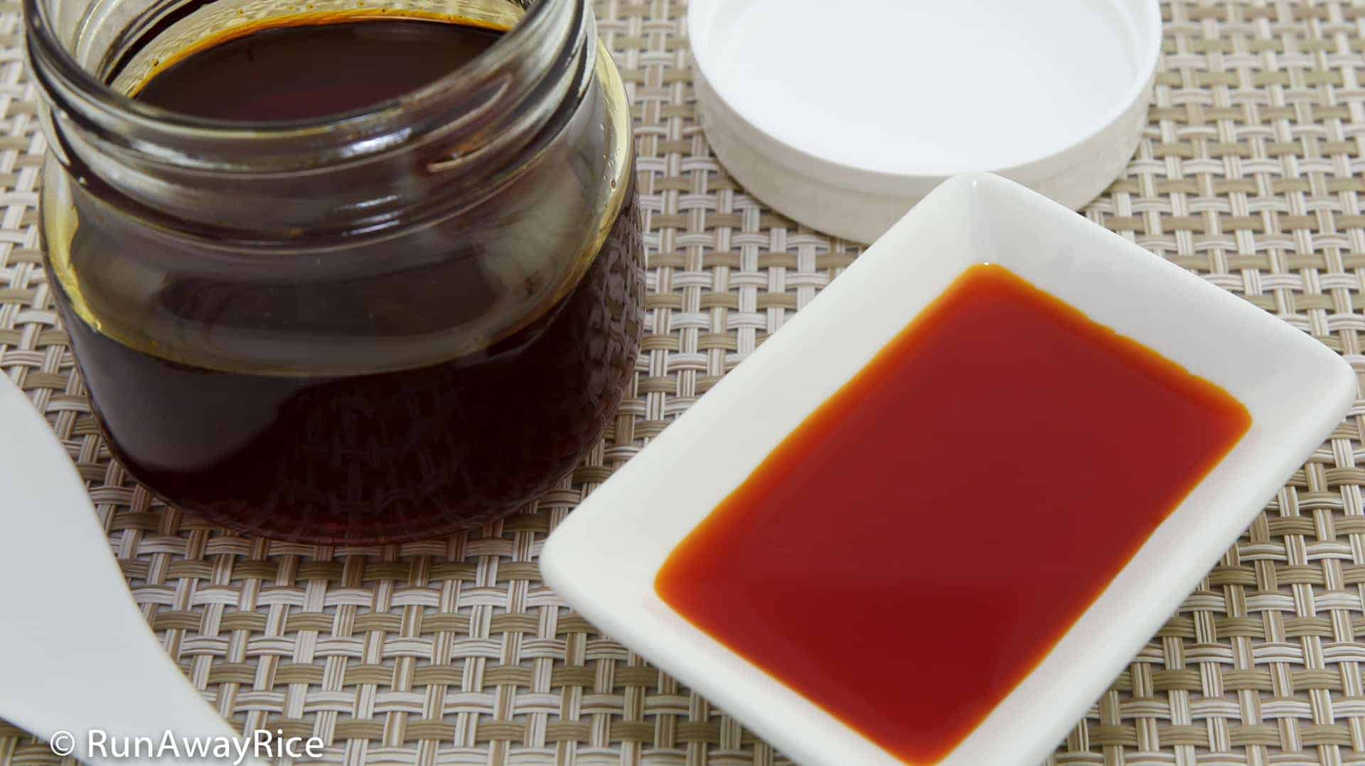 Annatto Oil / Achiote Oil (Dau Mau Dieu) - fragrant infused oil for your favorite Viet dishes | recipe from runawayrice.com