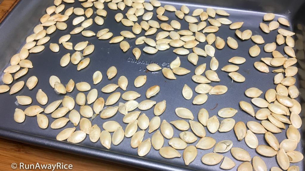 How to Roast Pumpkin Seeds - Easy Step-by-Step Instructions with Pics
