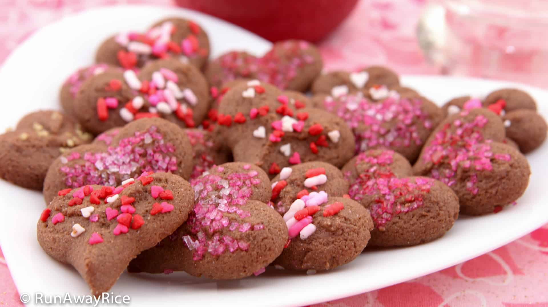 https://runawayrice.com/wp-content/uploads/2018/02/Valentines-Day-Chocolate-Shortbread-Cookies.jpg
