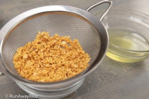 Fried Garlic (Toi Phi) - Essential Recipe! | recipe from runwayrice.com