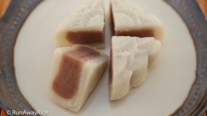 Essential Mooncake Guide (Banh Trung Thu) with Recipes | from runawayrice.com