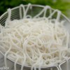 Fresh Rice Noodle / Rice Vermicelli (Bun Tuoi) - No Fancy Pasta Machine Needed! | recipe from runawayrice.com