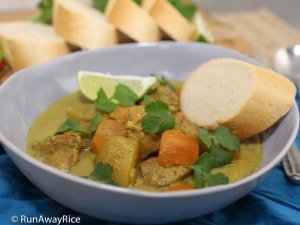 Instant Pot Chicken Curry (Ca Ri Ga) - Yummy Vietnamese-Style Curry Made Easy in the Instant Pot | recipe from runawayrice.com